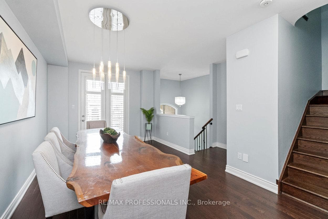 12 Augustus Terrace Unit 104 photo 7