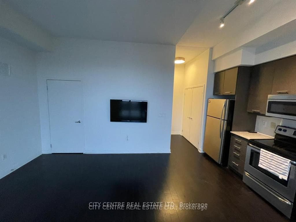 365 Prince Of Wales Drive Unit 601 photo 15