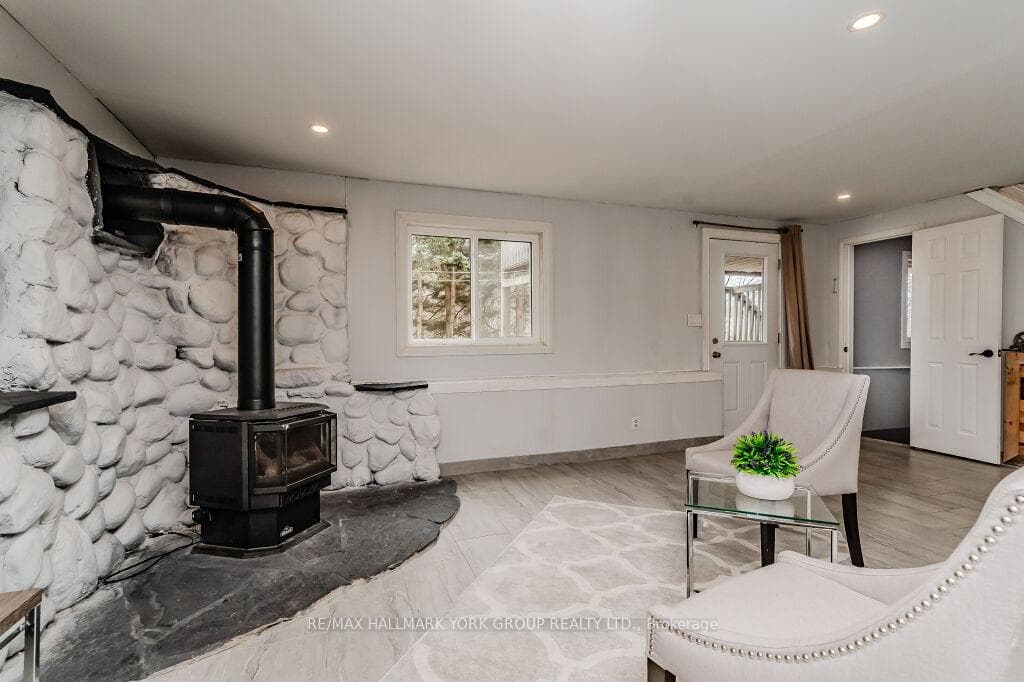 Warm Gas Fireplace
