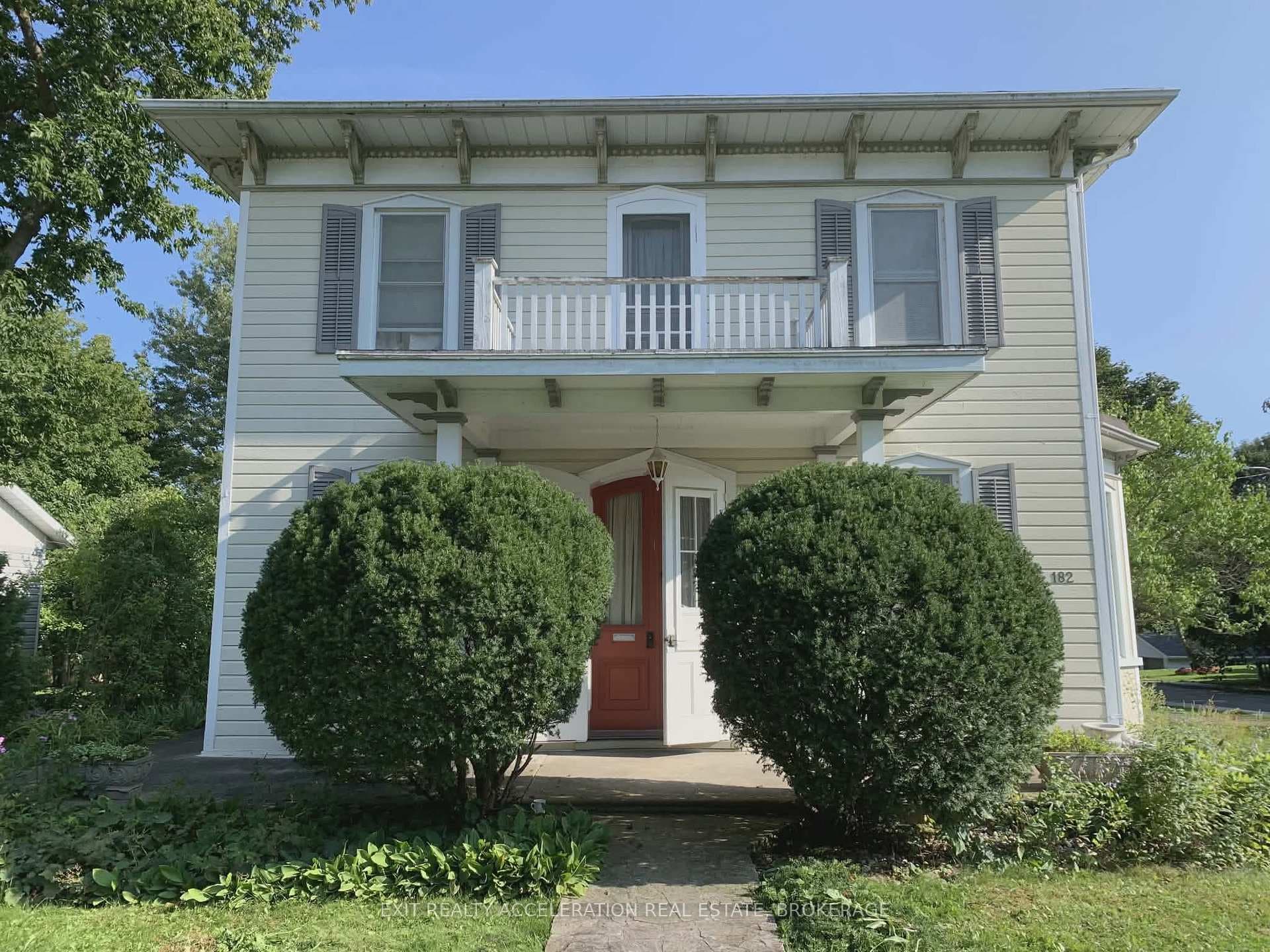 182 Water Street photo 2