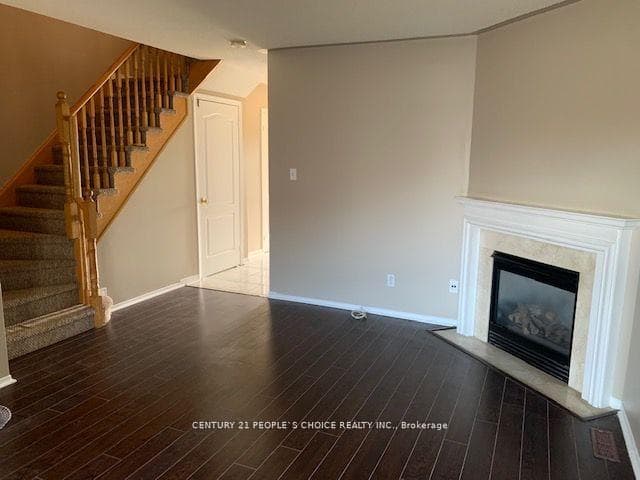 7530 Magistrate Terrace Unit Upper photo 2