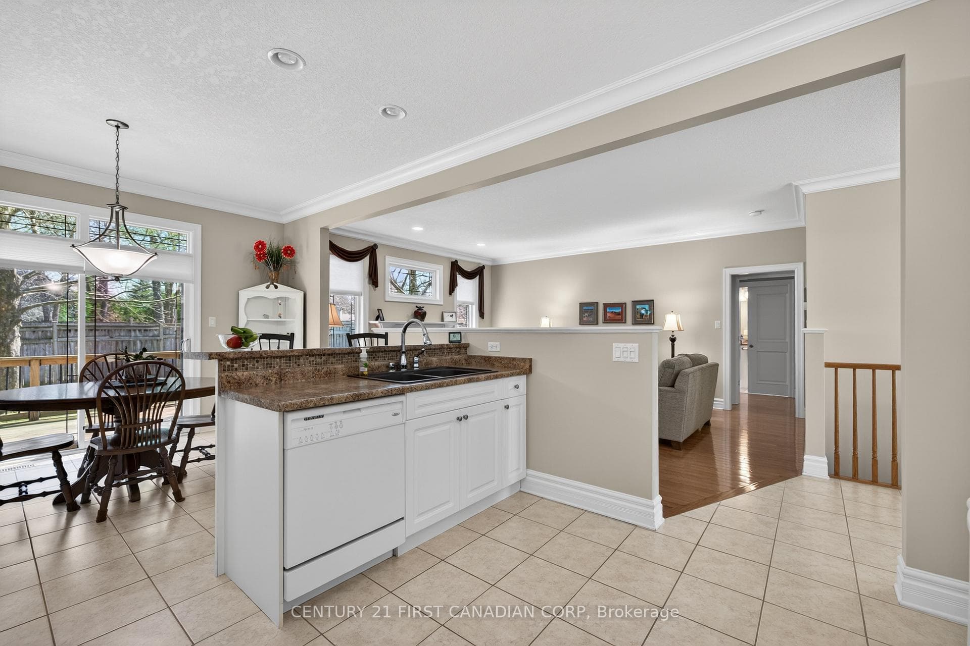 181 Skyline Avenue Unit 9 photo 16