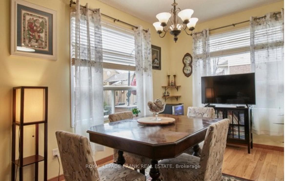 37 Stephen Avenue photo 15