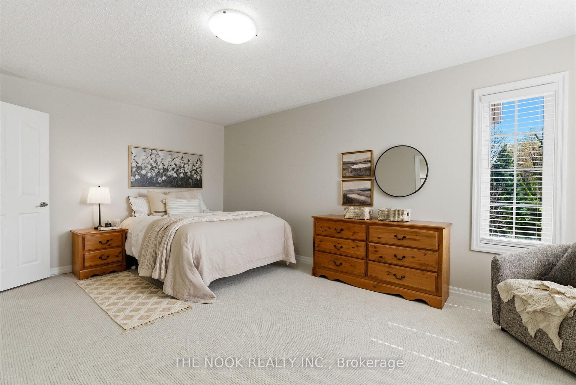 926 Red Deer Avenue photo 37