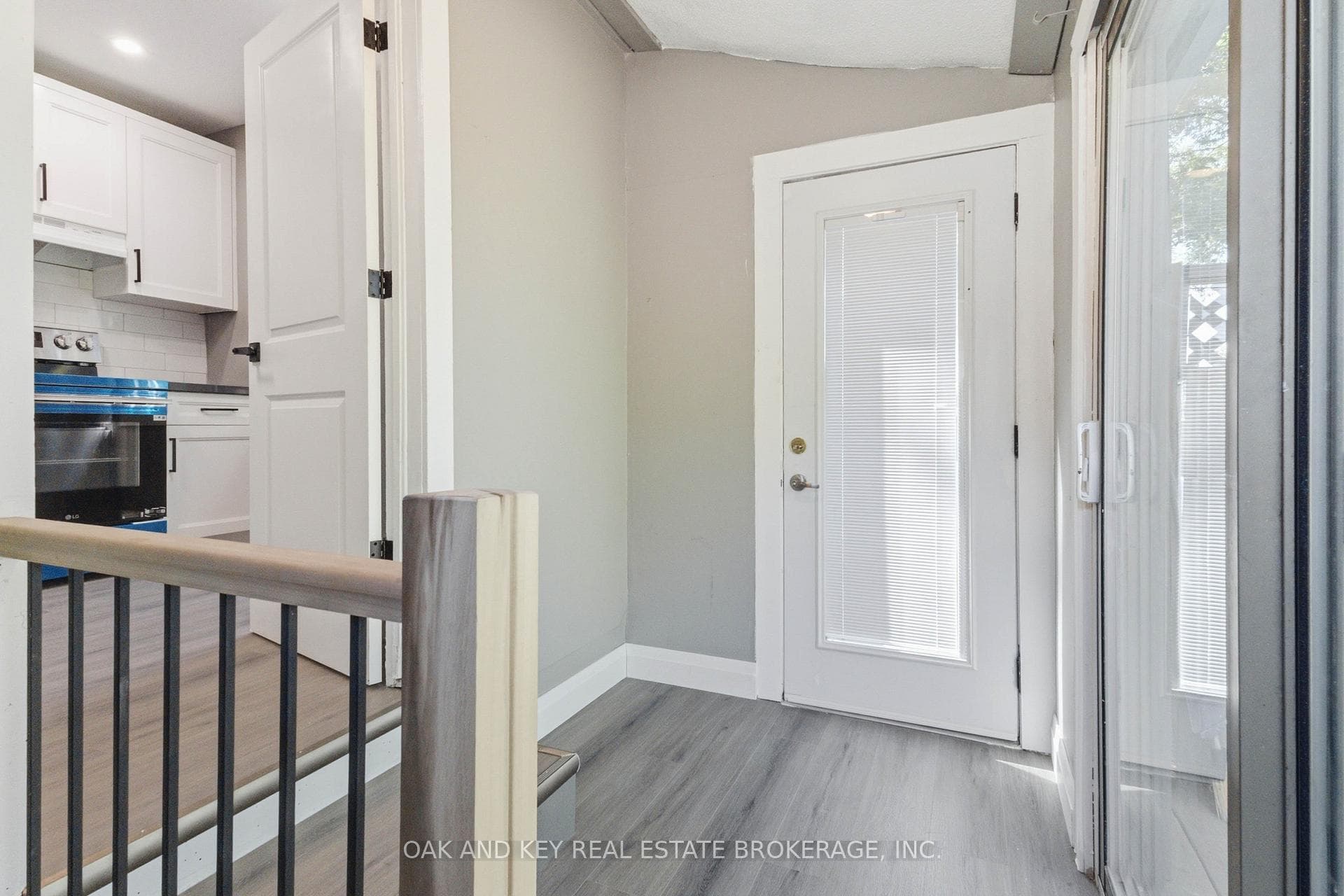 431 Burdick Place photo 26