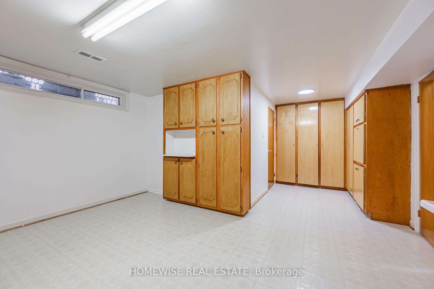 10 Cedar Springs Grove photo 26