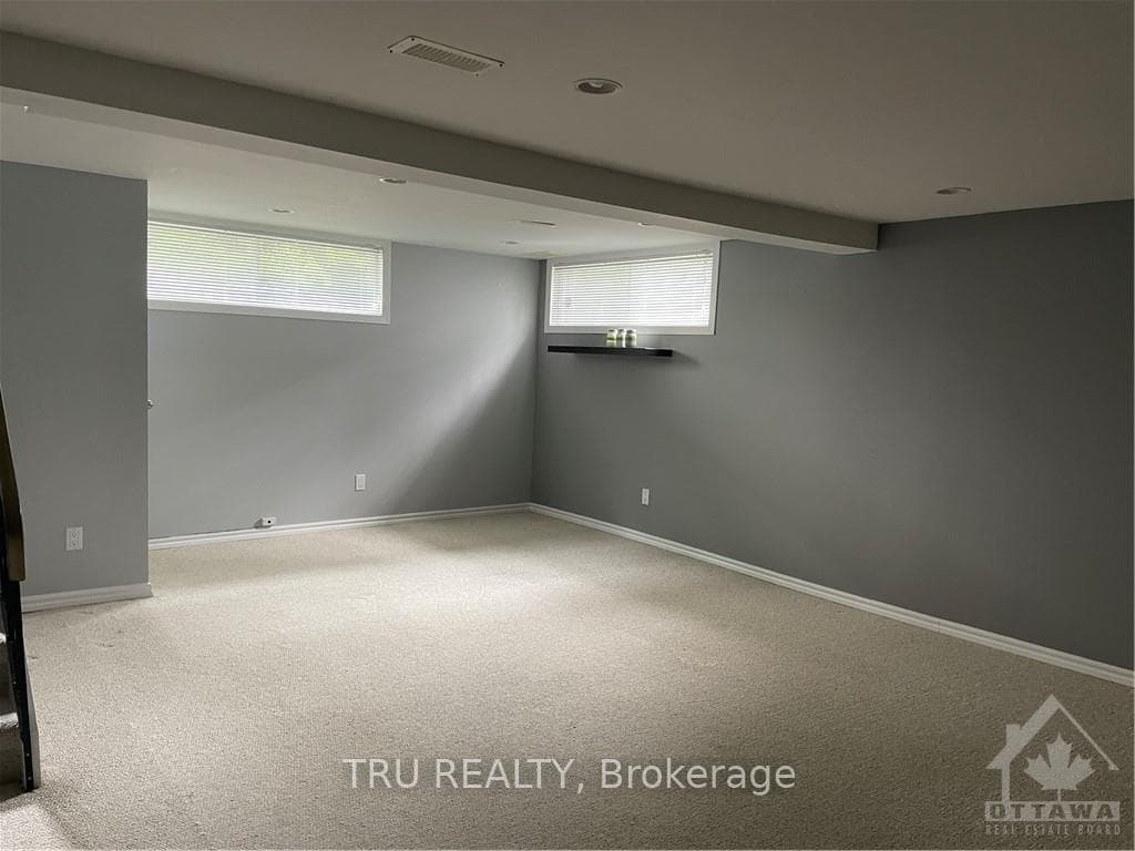 41 CLOVELLY Road photo 19