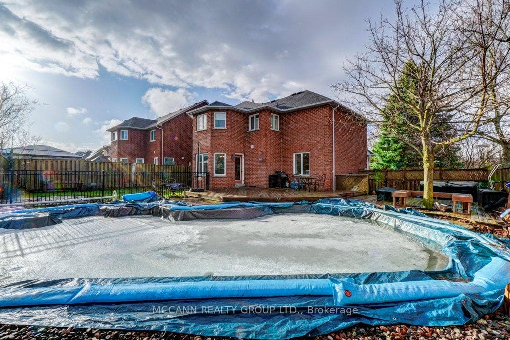 78 Barton Lane photo 24