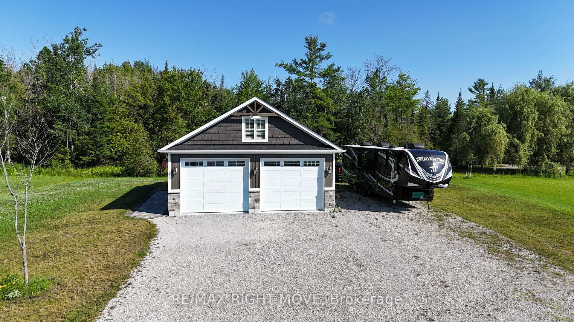 2448 Stockdale Road photo 43