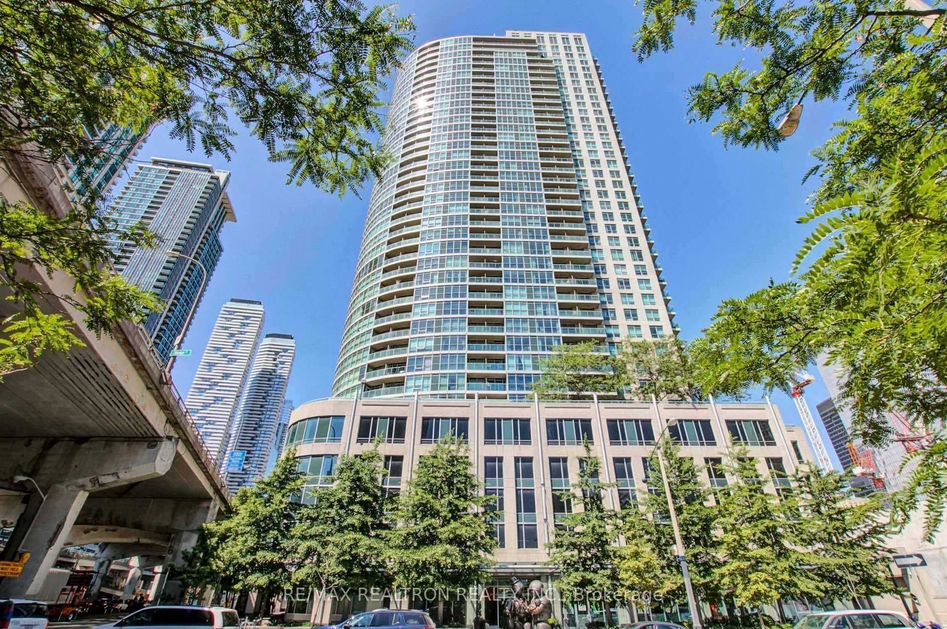 18 Yonge Street Unit 2408 photo 12