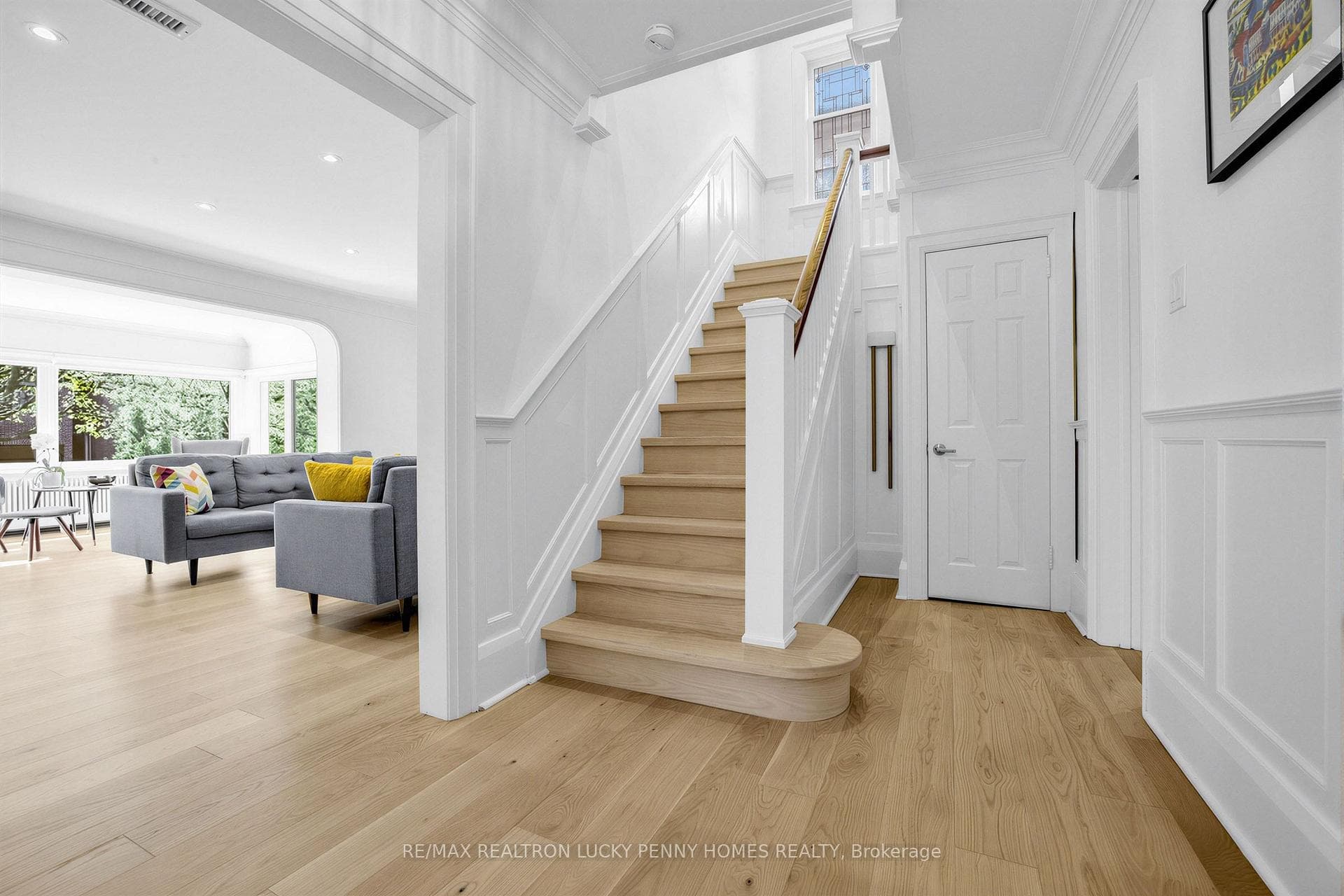 96 Whitehall Road photo 9