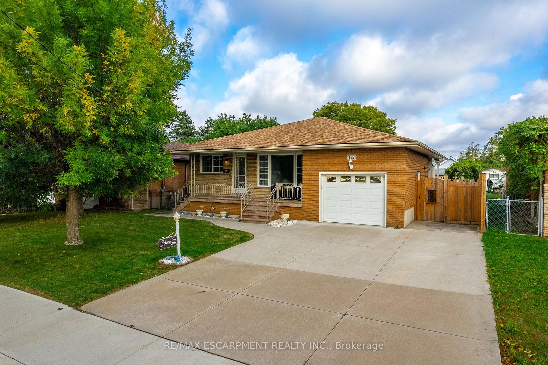 172 Oakland Drive photo 1
