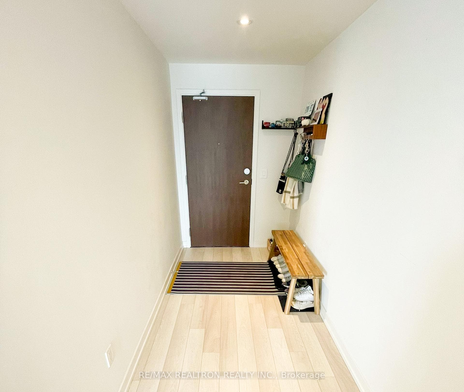 117 McMahon Drive Unit 611 photo 6