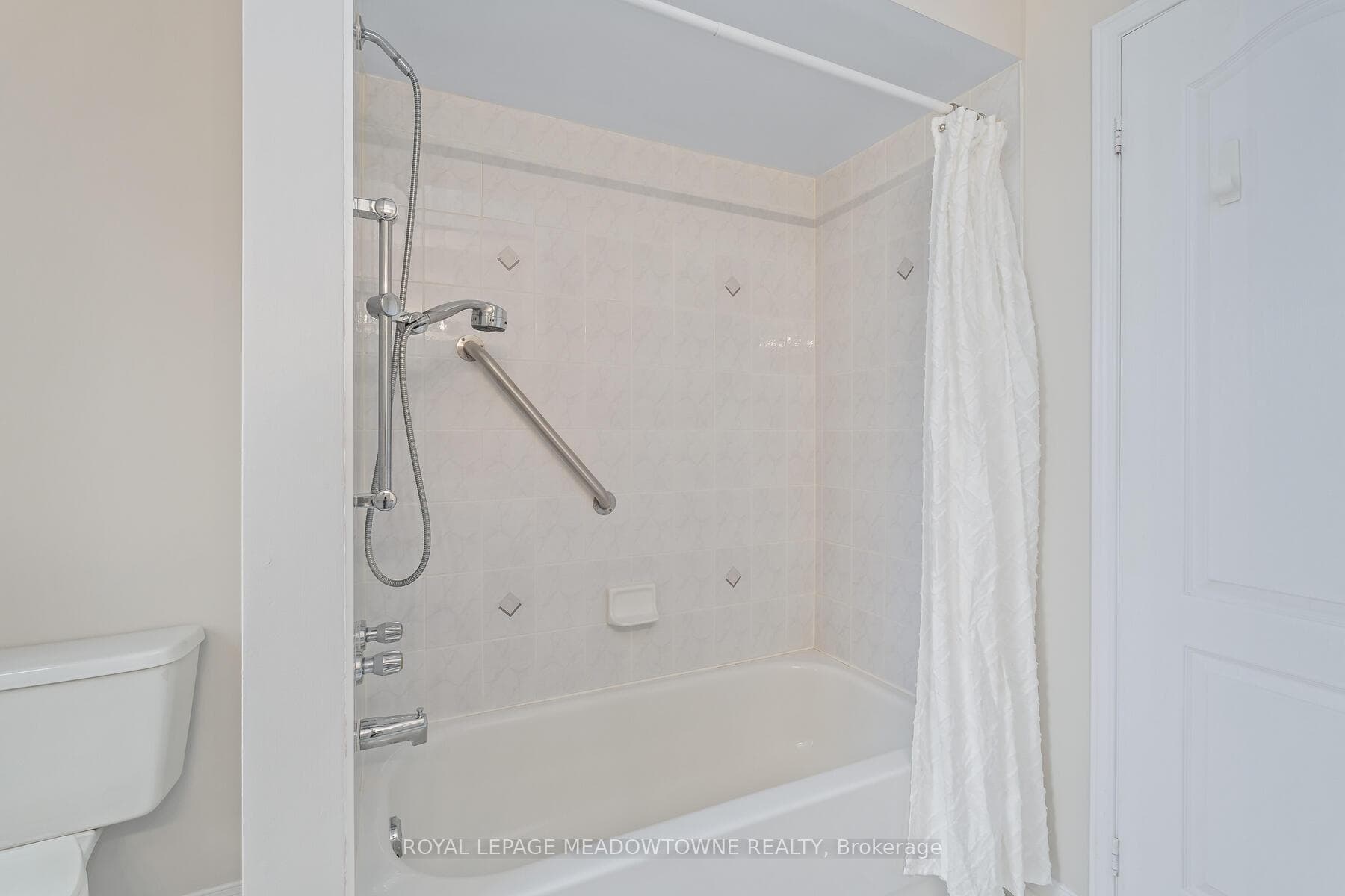 15295 Argyll Road photo 26