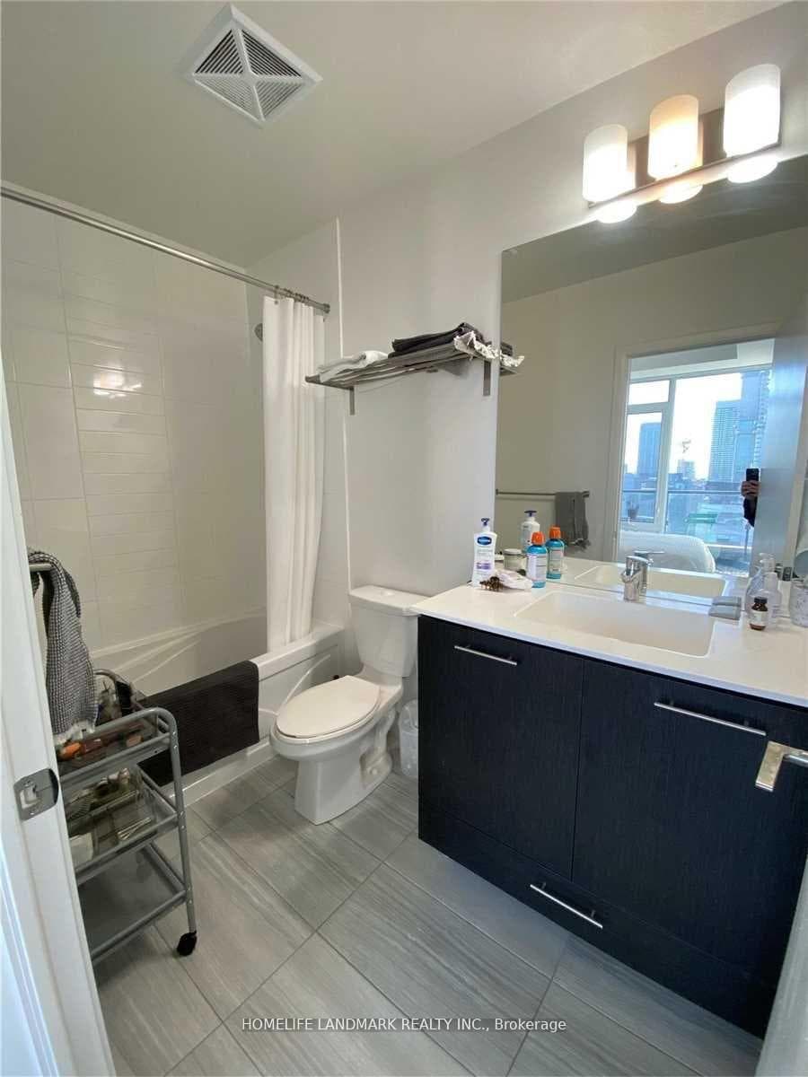 435 Richmond Street Unit 1404 photo 9