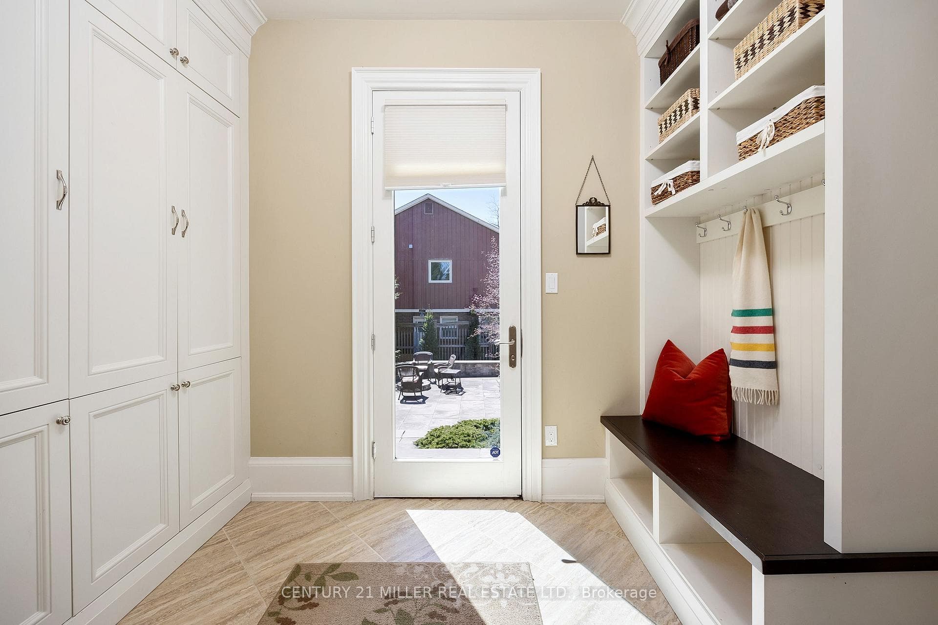 136 Watson Avenue photo 14