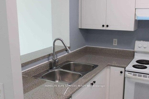 11 Lee Centre Drive Unit 1615 photo 10