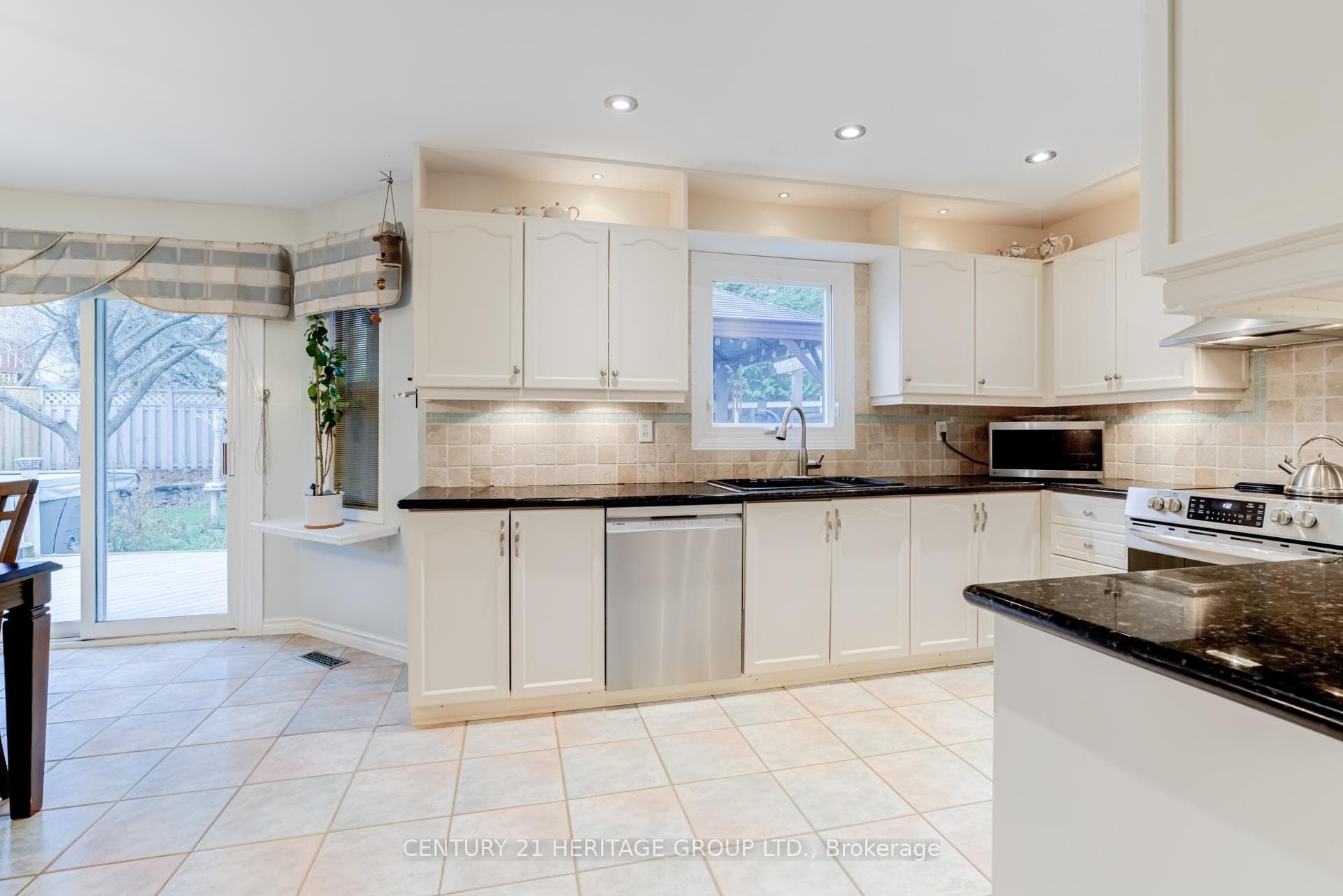Large Kitchen, Plenty of Storage