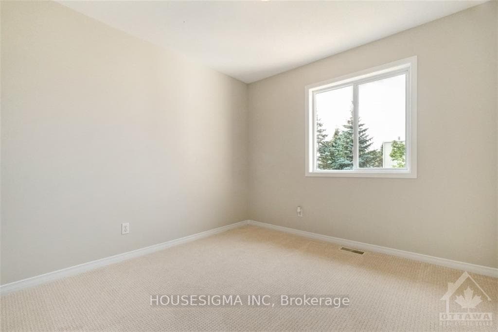 63 KINCARDINE Drive photo 19