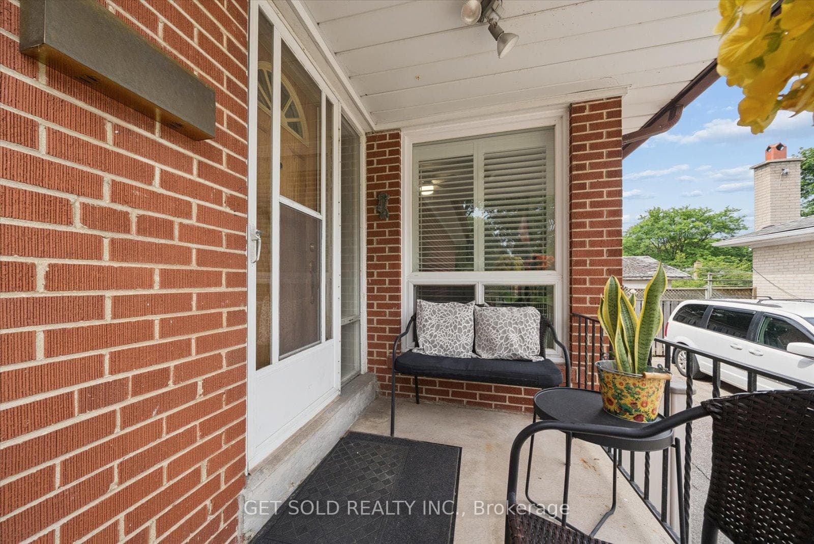 32 Checkendon Drive photo 3