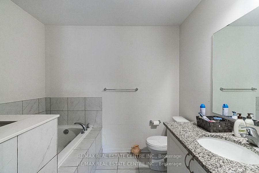 2554 Barbarolli Path Unit 112 photo 14