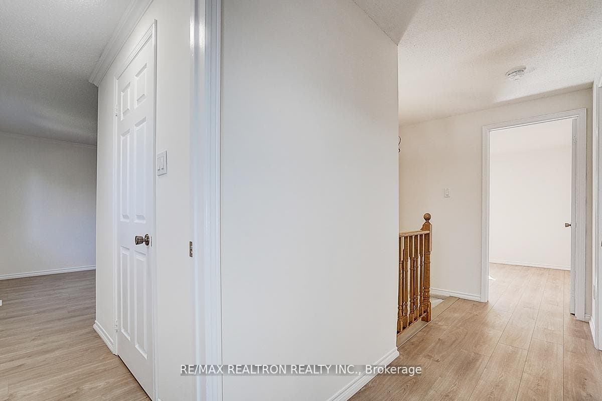 31 Blair Crescent photo 22