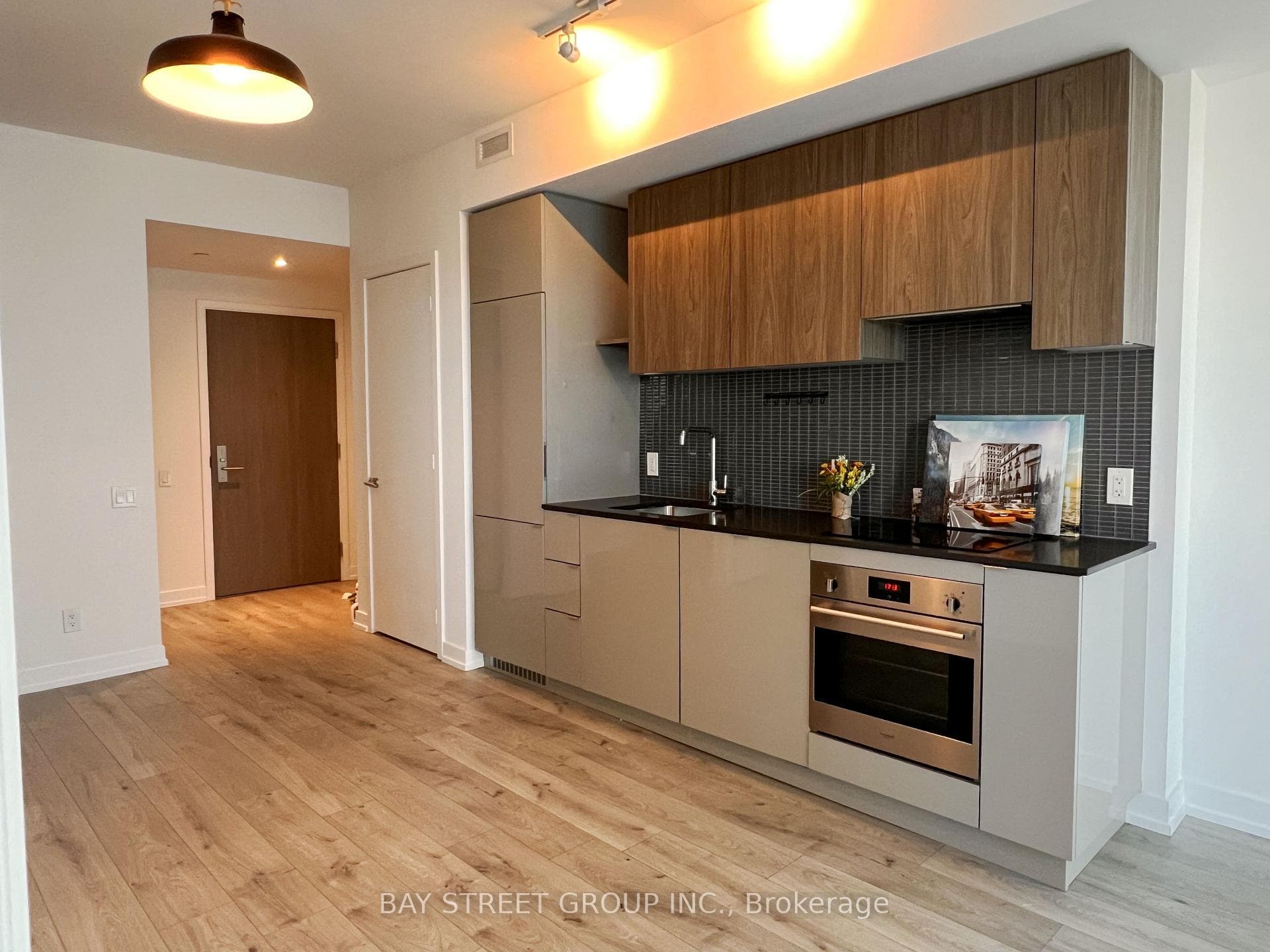 161 Roehampton Avenue Unit 2707 photo 6