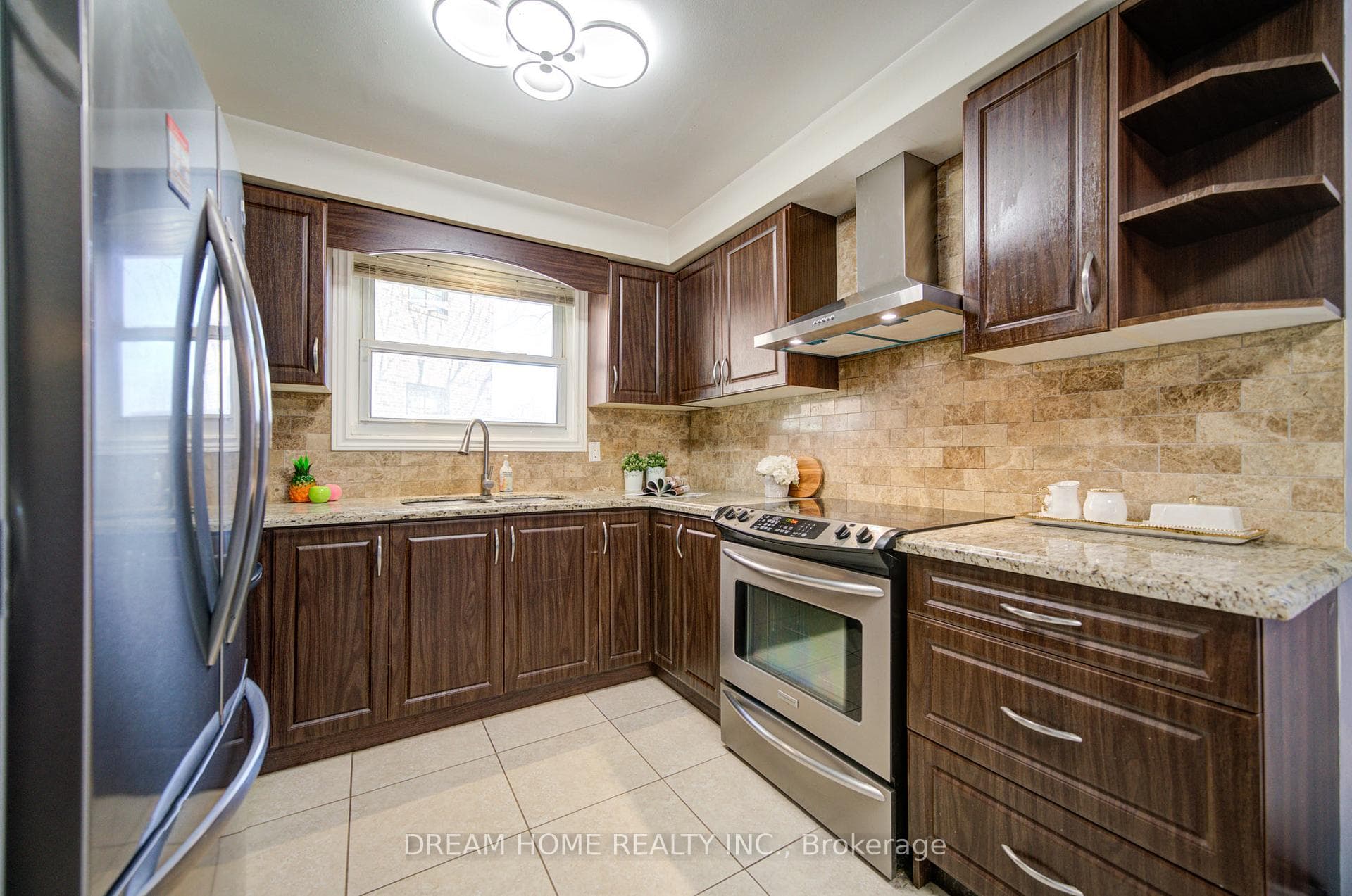 51 Kamloops Drive photo 16