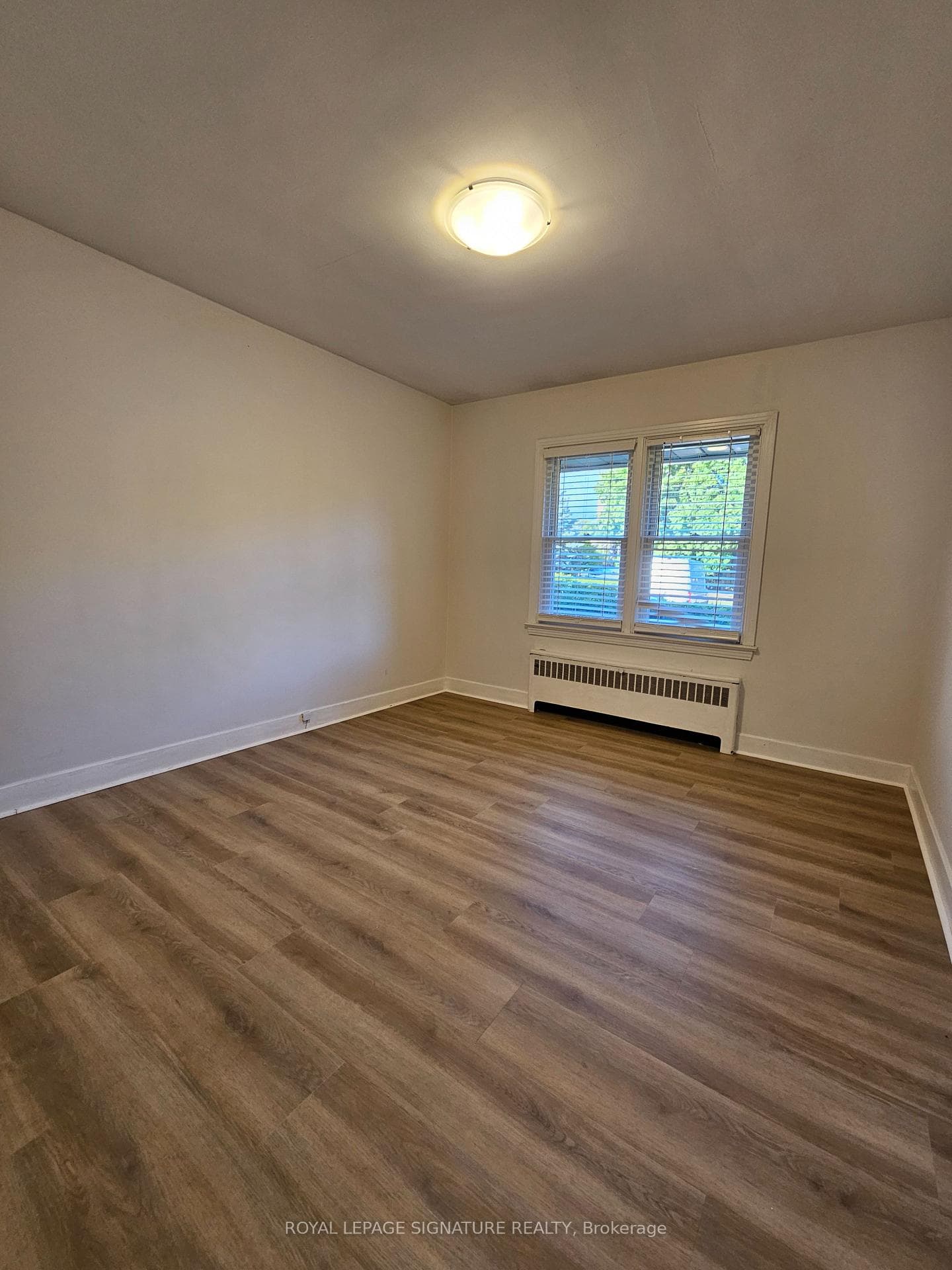 964 King Road photo 12