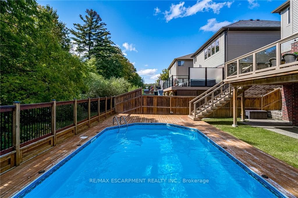 700 Robert Ferrie Drive photo 37