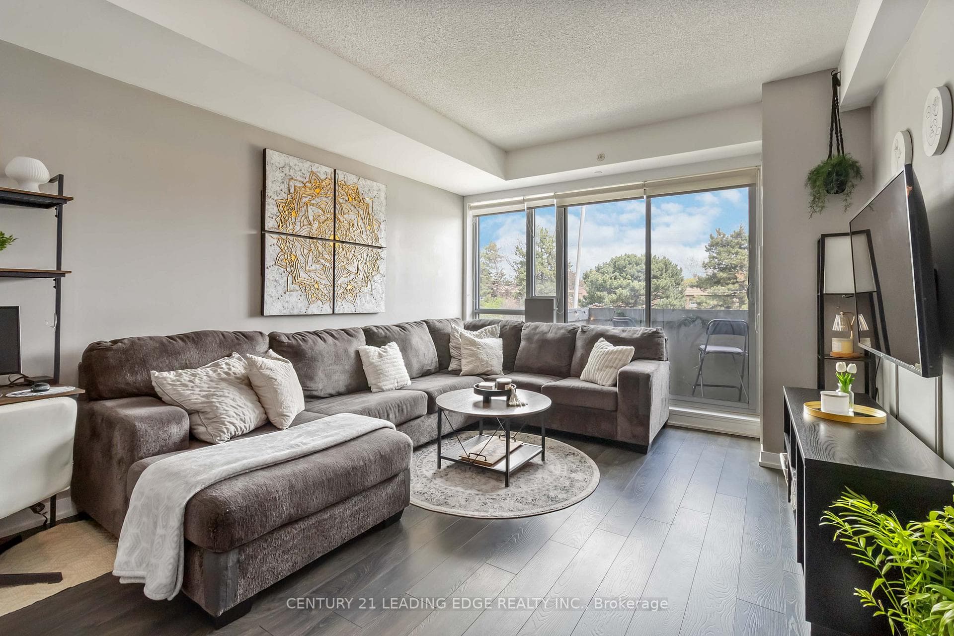1284 Guelph Line Unit 205 photo 8
