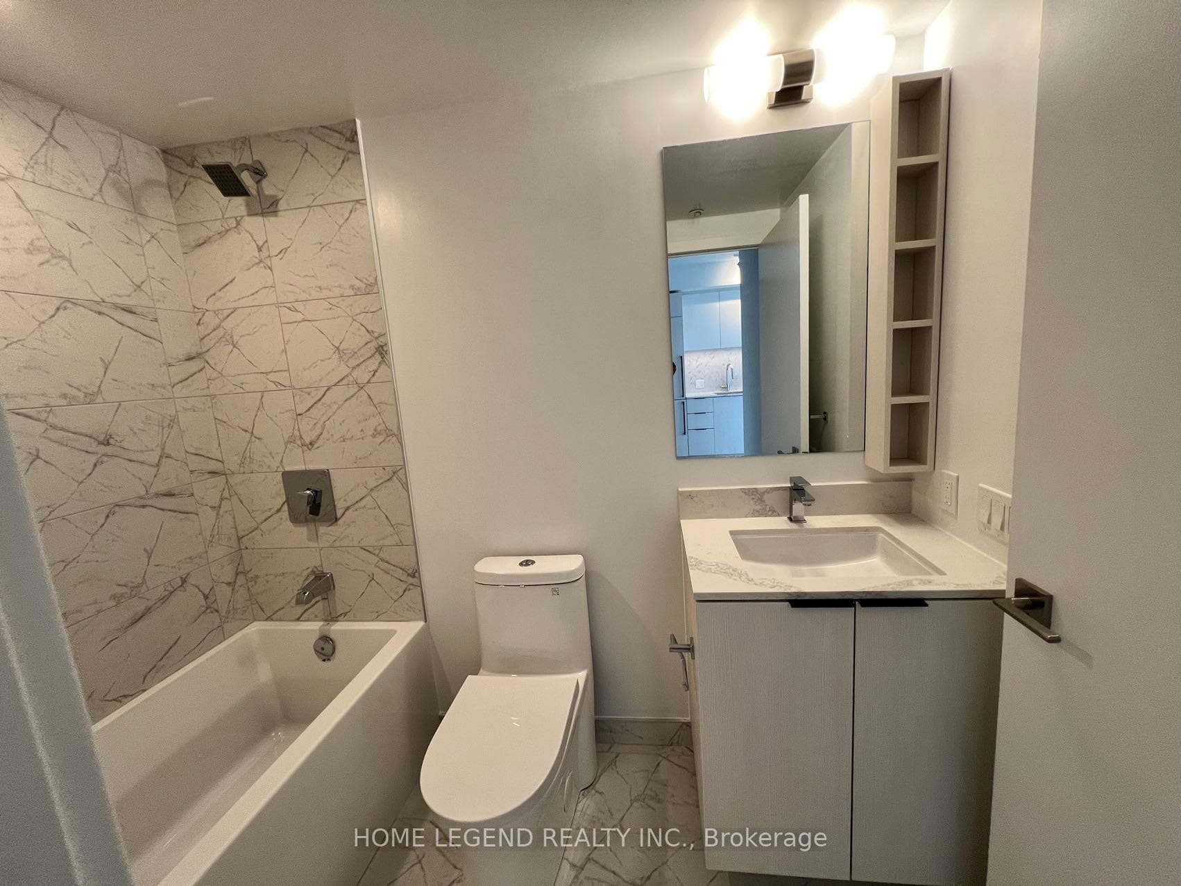 82 Dalhousie Street Unit 3202 photo 5