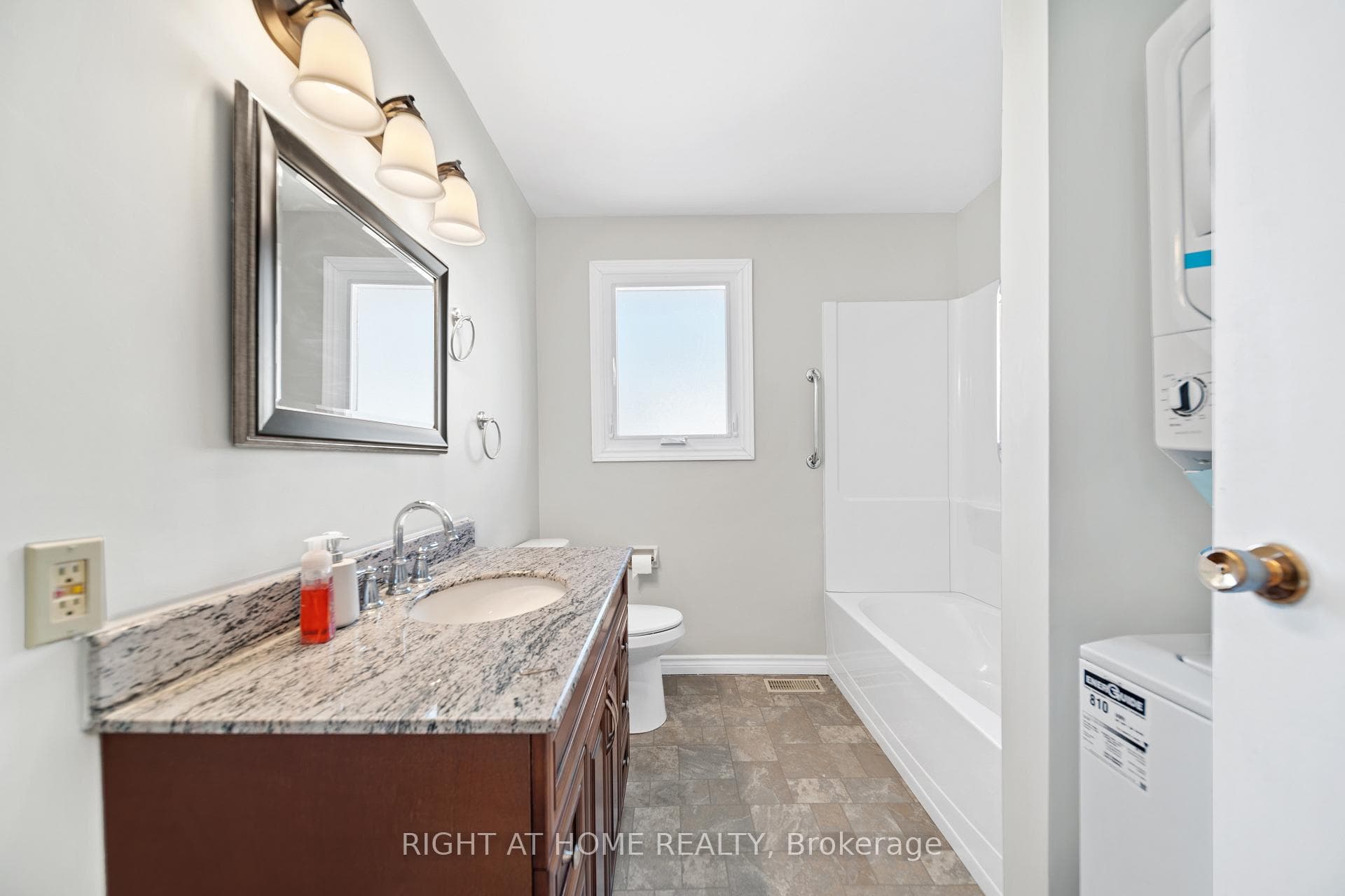 53 1/2 Colborne Street Unit Main photo 20