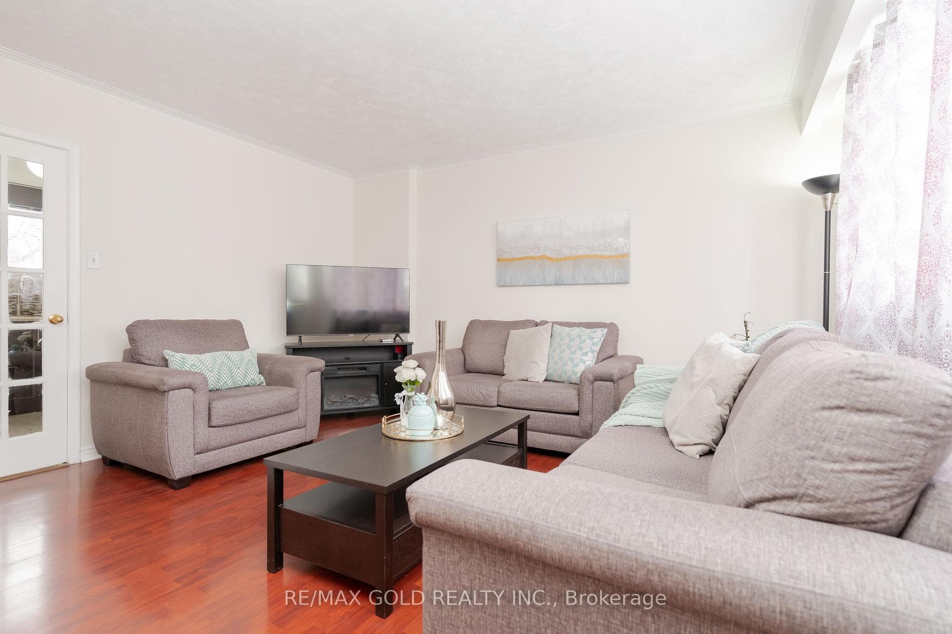 11 Autumn Boulevard photo 7