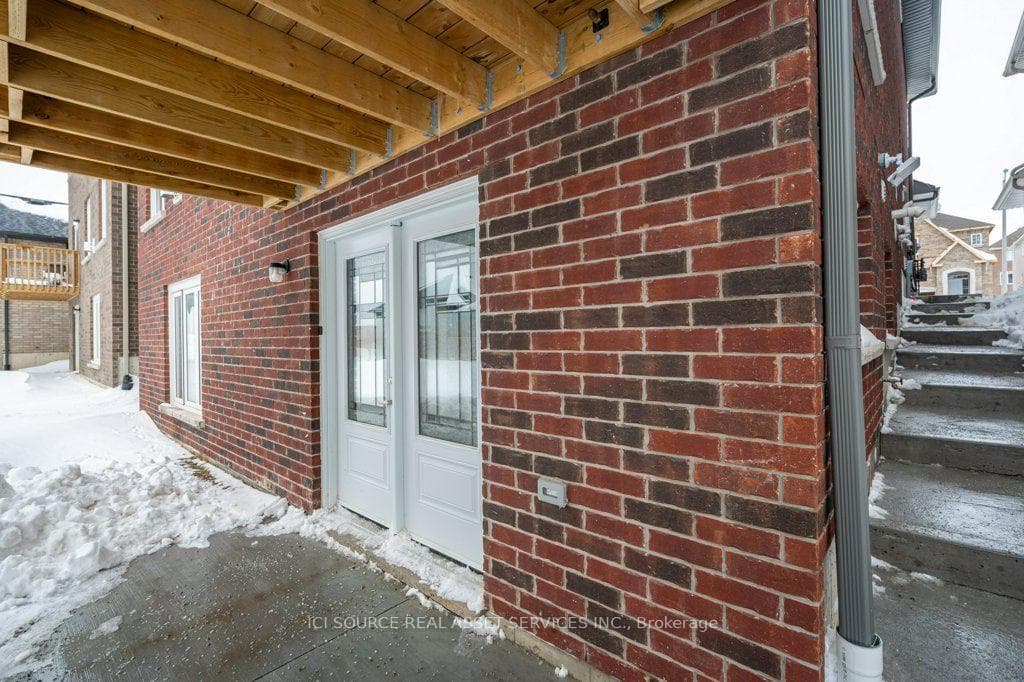 509 Clayton Avenue Unit B photo 1