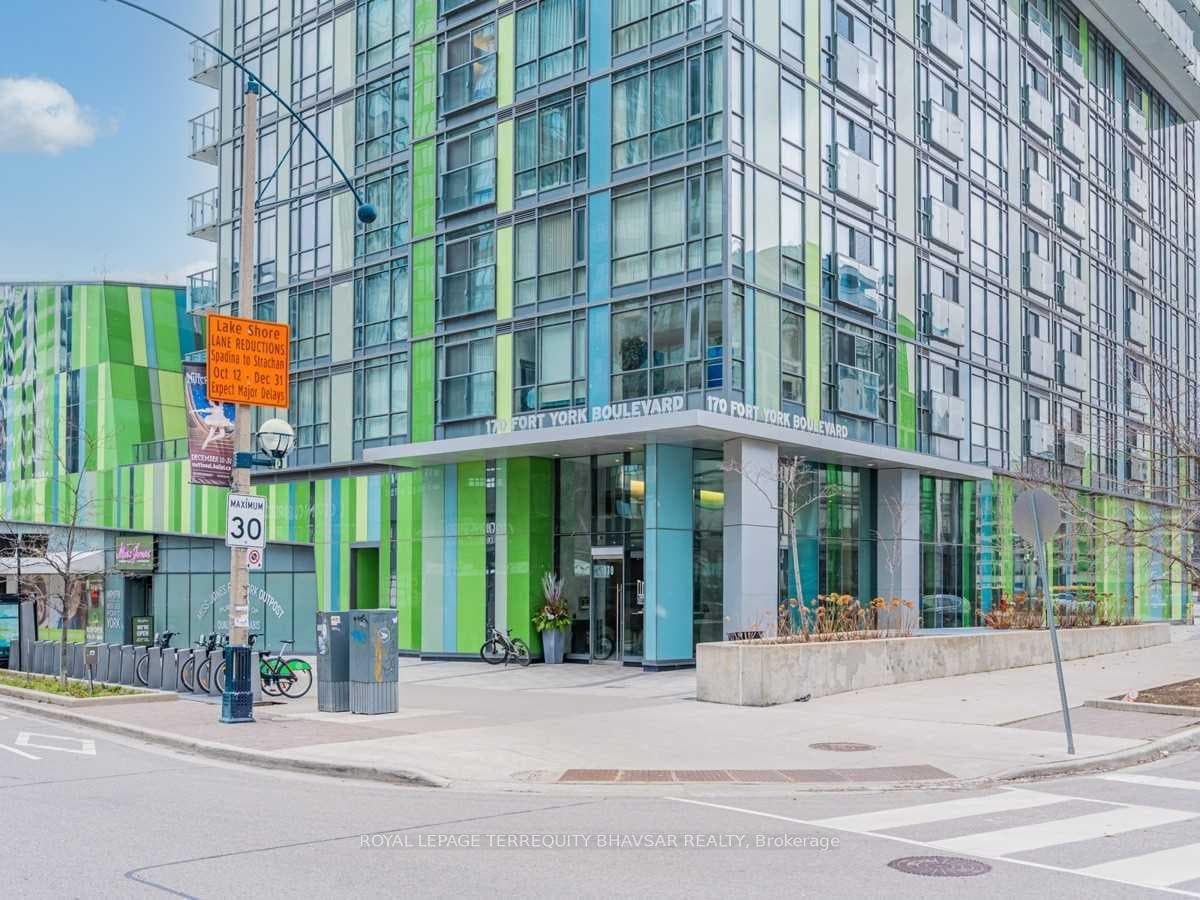 170 Fort York Boulevard Unit 2901 photo 2