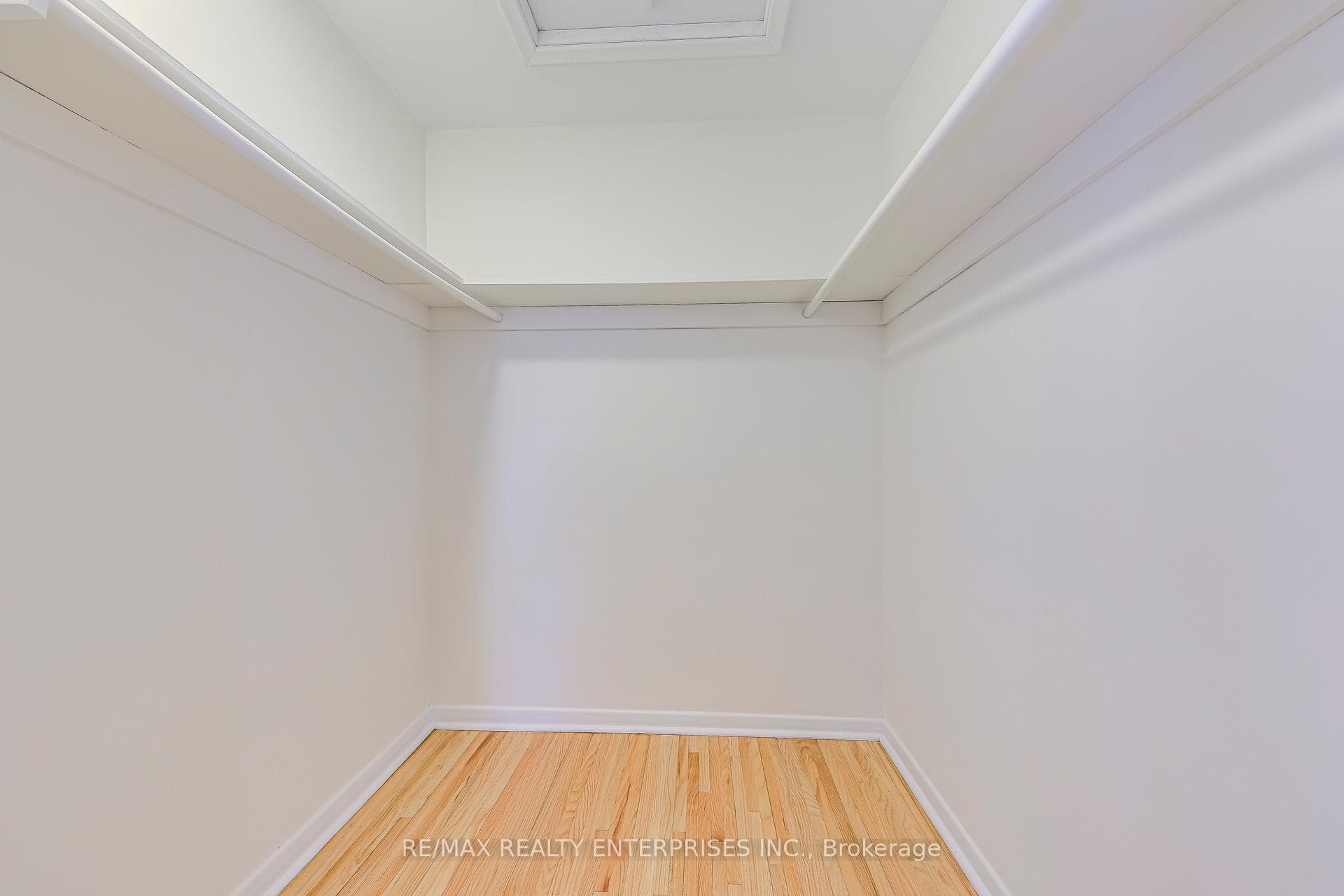 250 Verobeach Boulevard photo 16