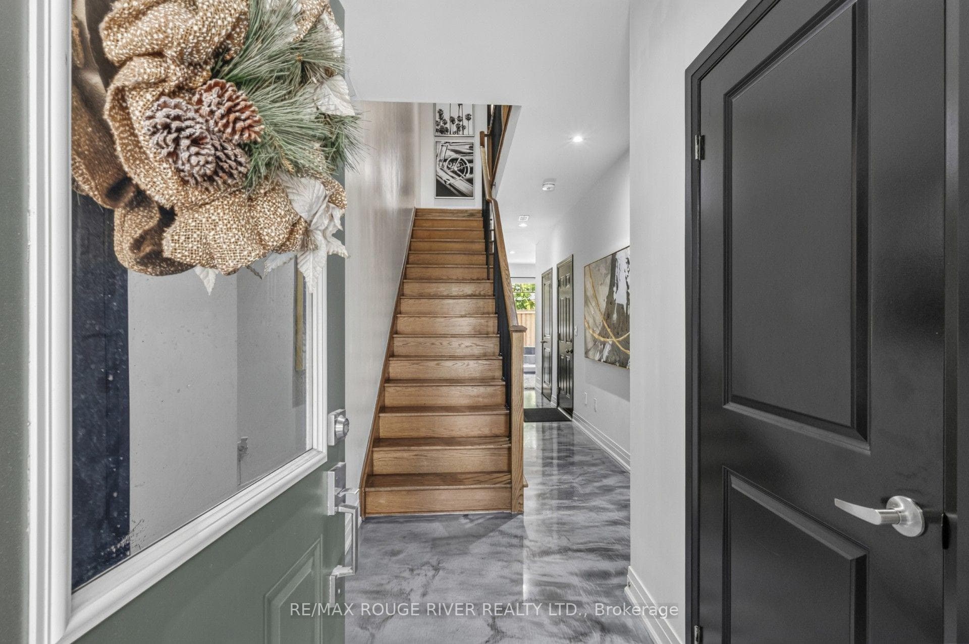 24 Waterside Way photo 3