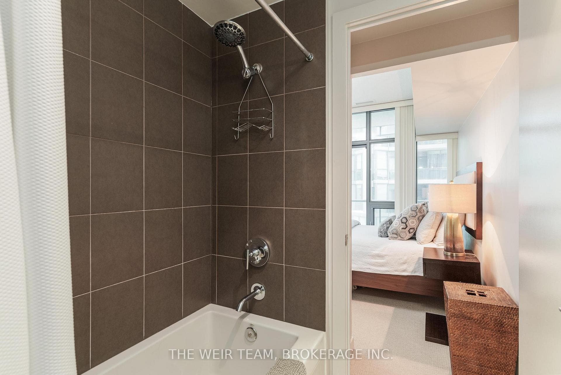 33 Charles Street Unit 1411 photo 18