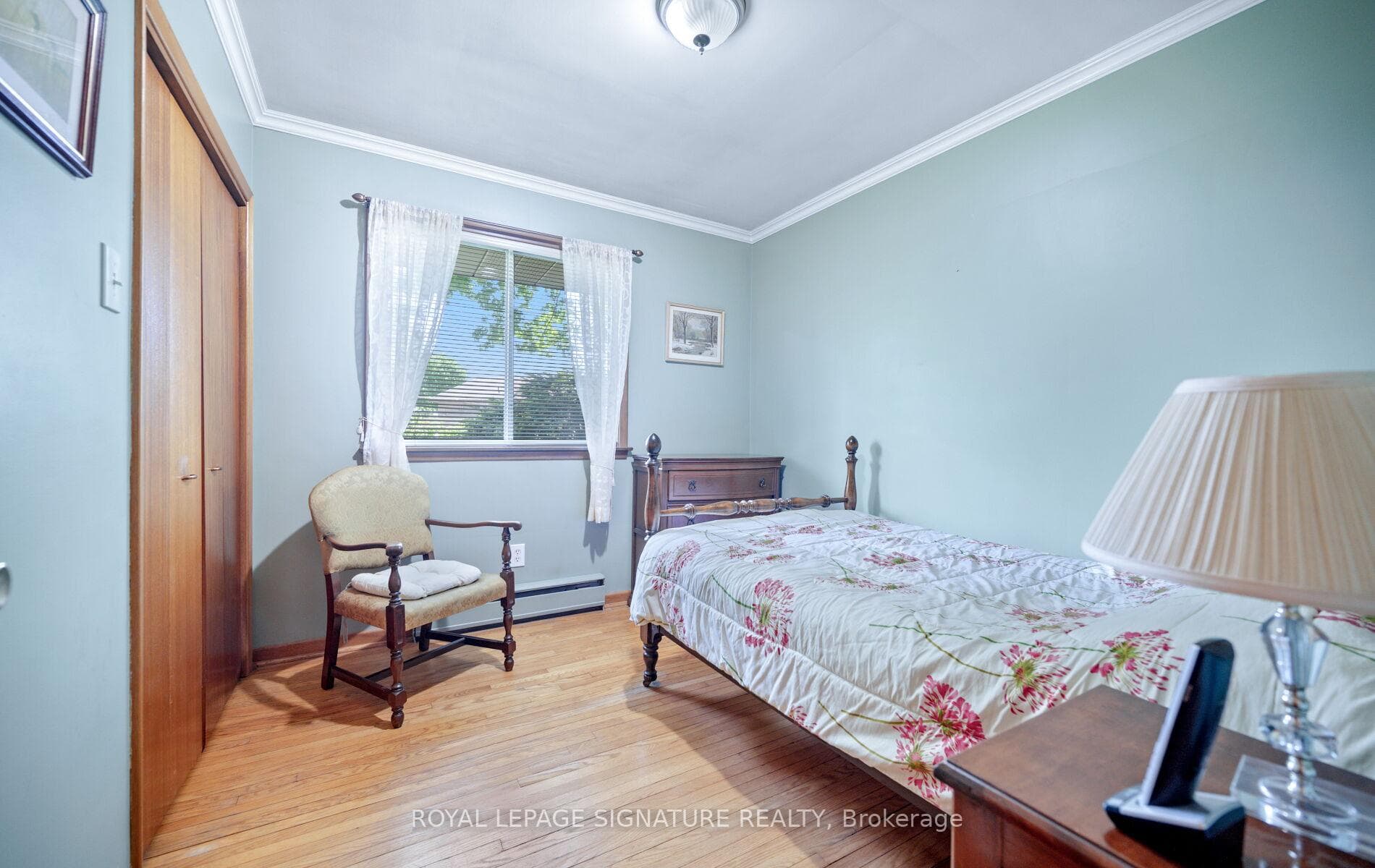 2585 Jarvis Street photo 18