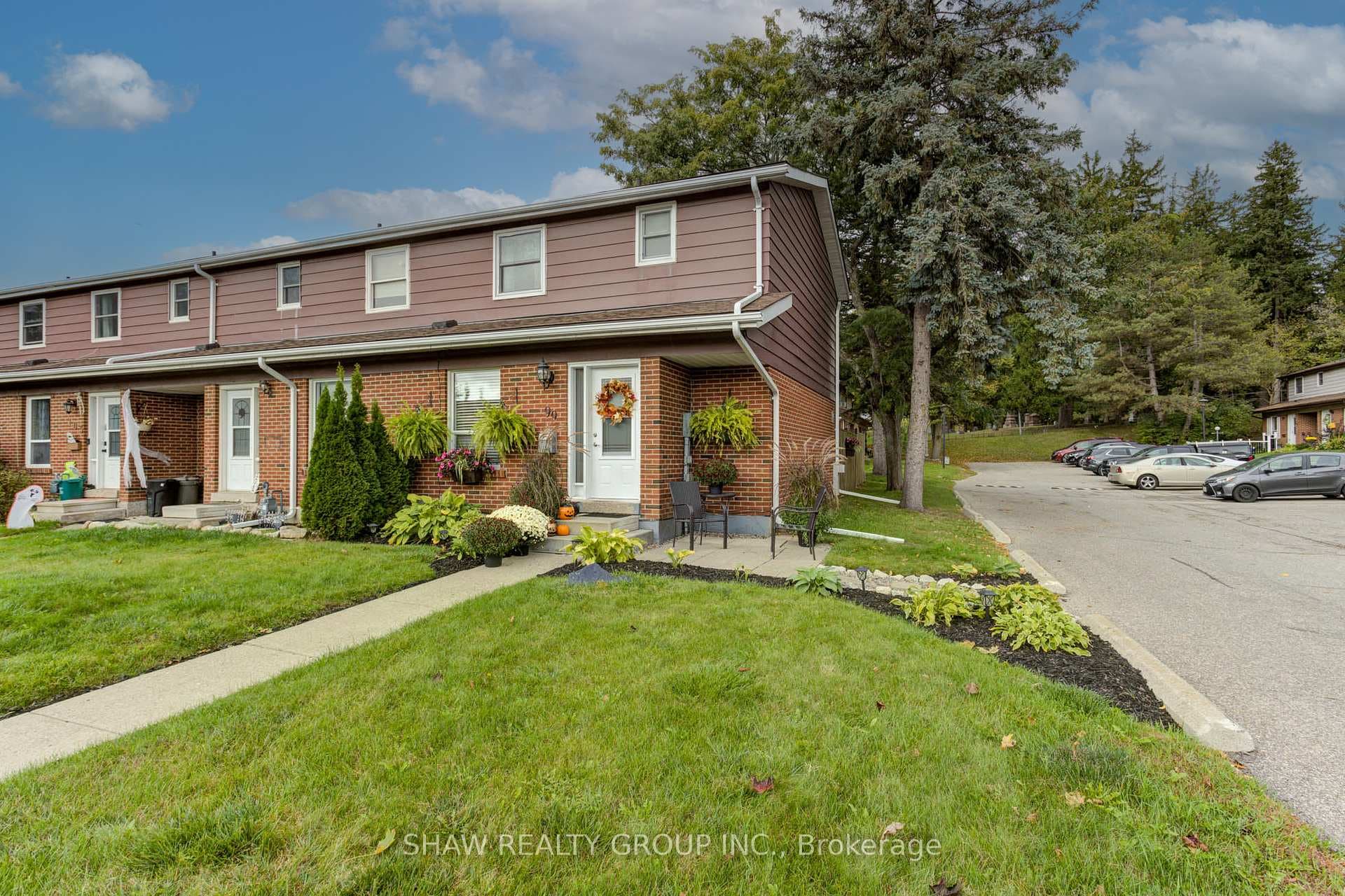 99 Kingham Road Unit 99 photo 1