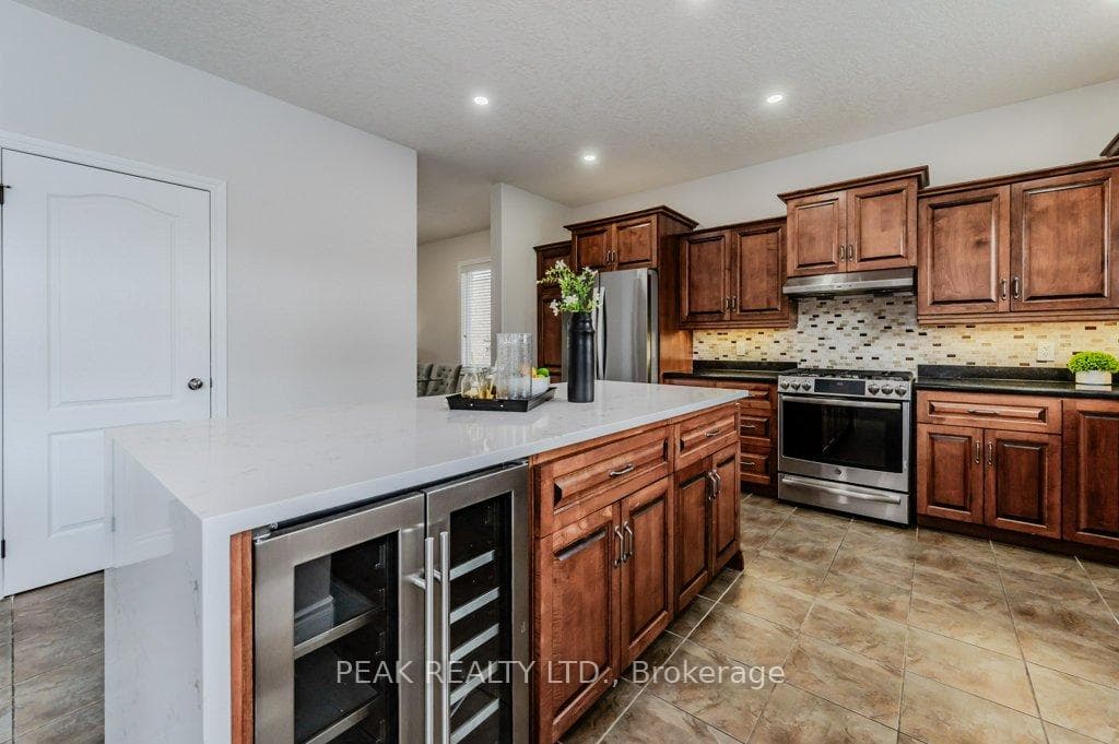 119 Paige Street photo 13