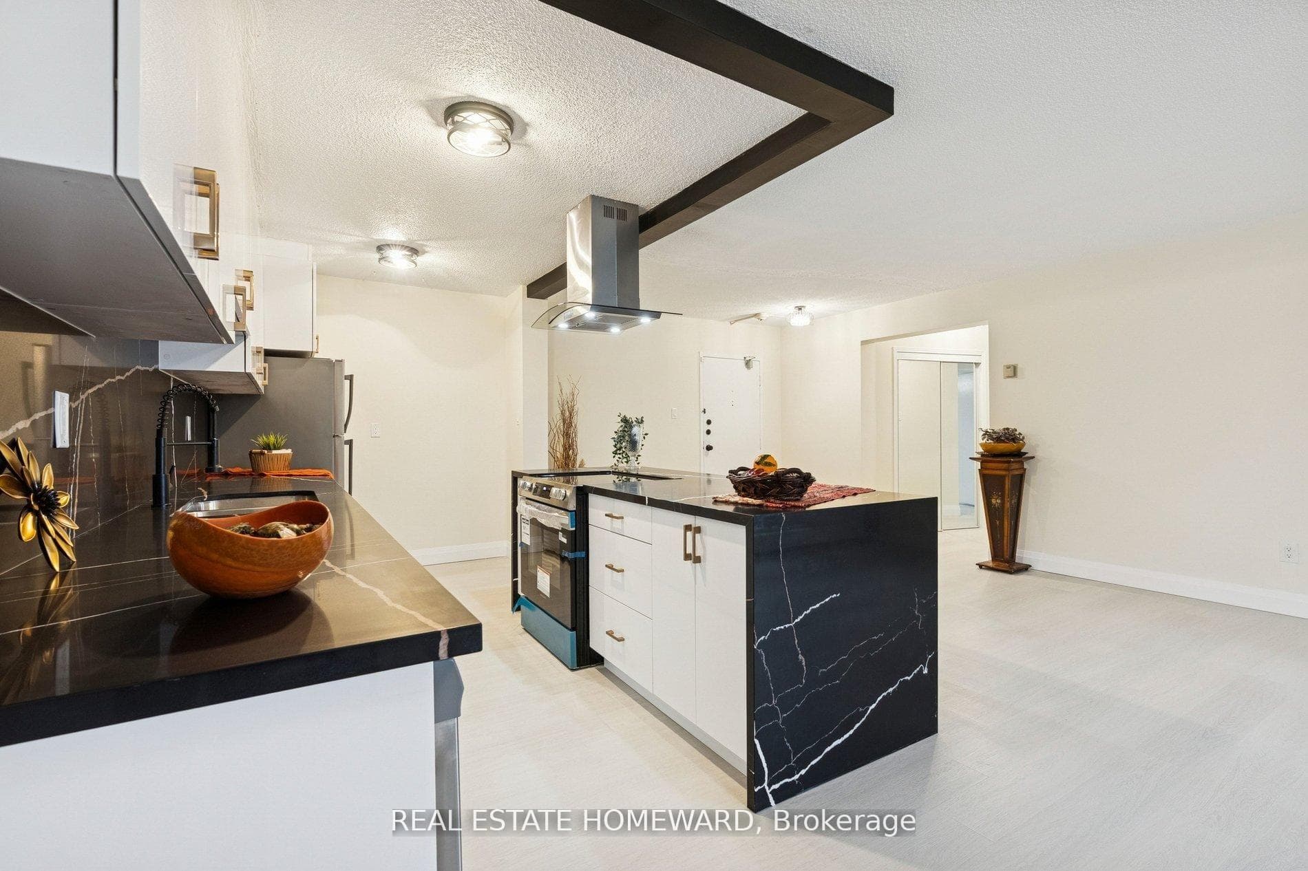 1210 Radom Street Unit 209 photo 12