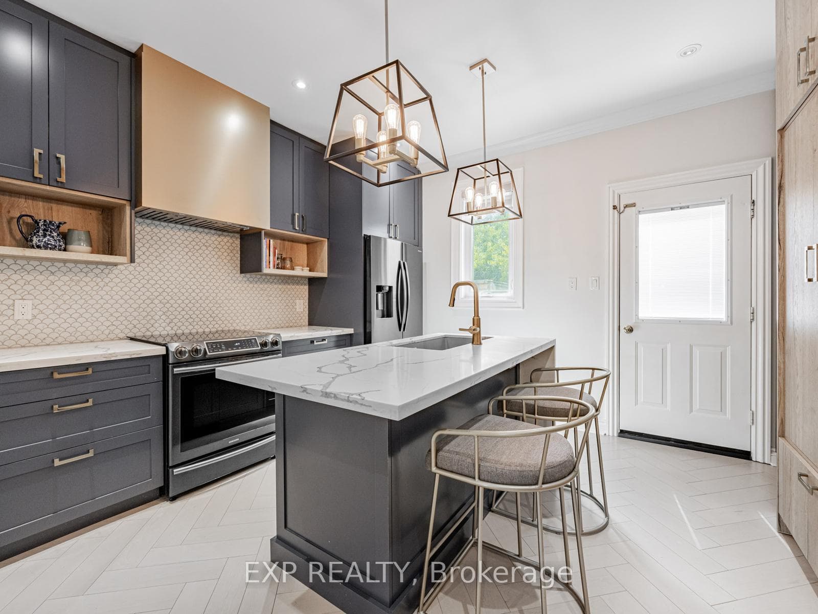 223 Gowan Avenue photo 10