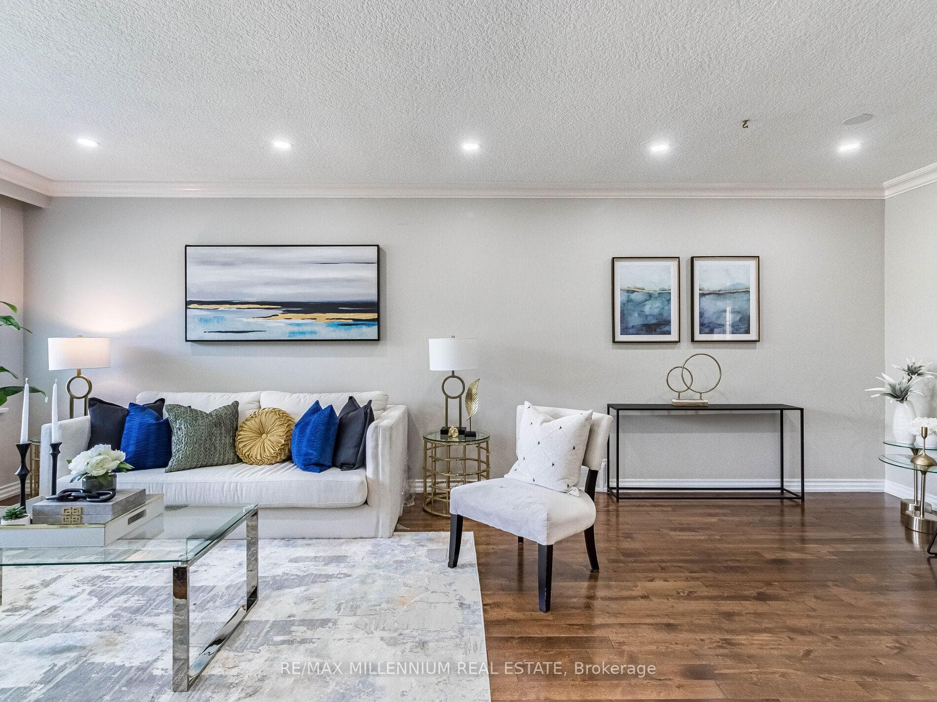 12 Lucerne Court photo 5