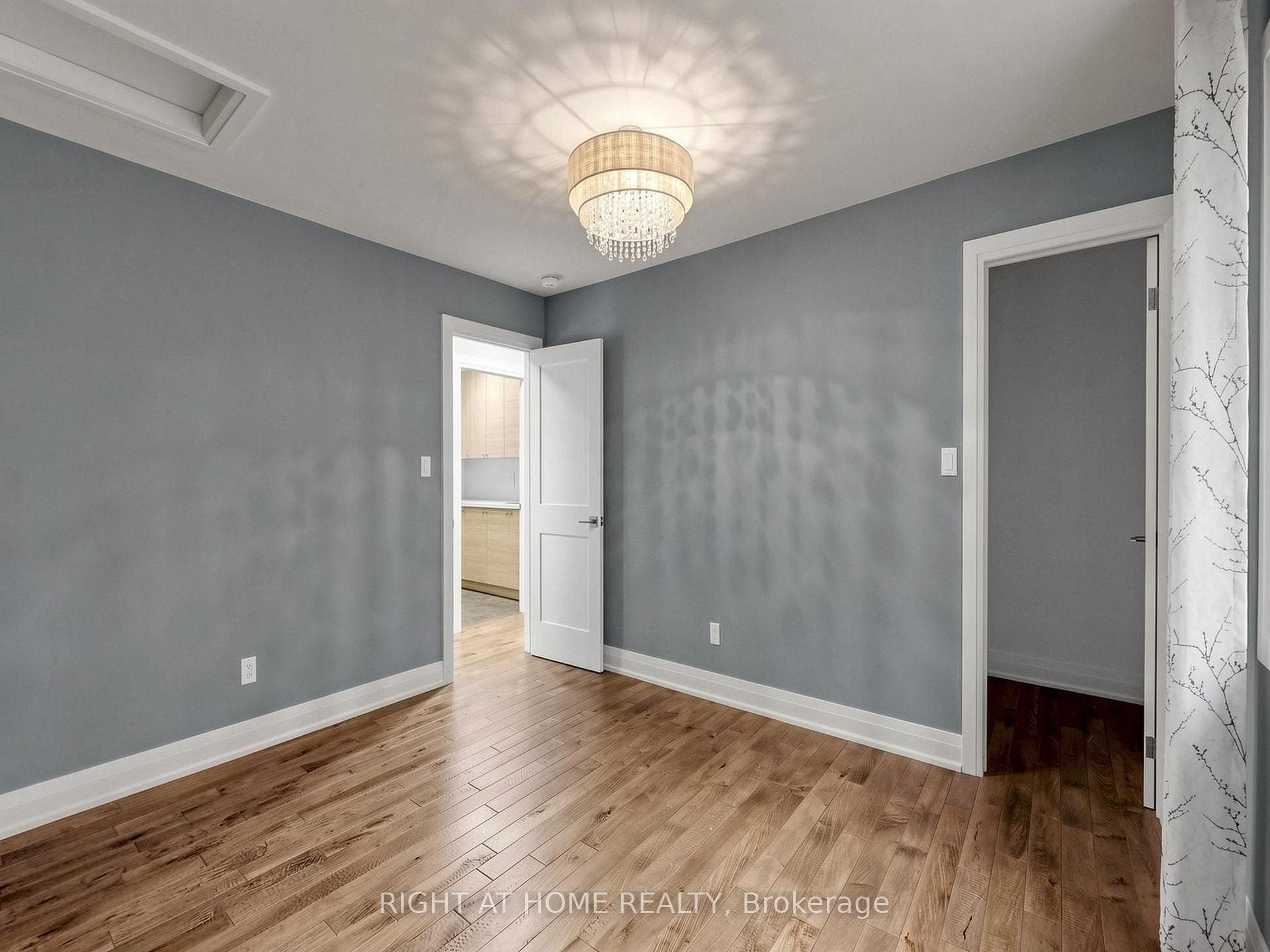67 Bonnyview Drive photo 40