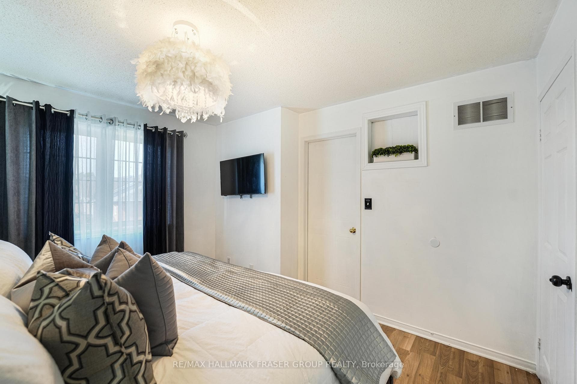 1867 Kingston Road Unit 43 photo 19