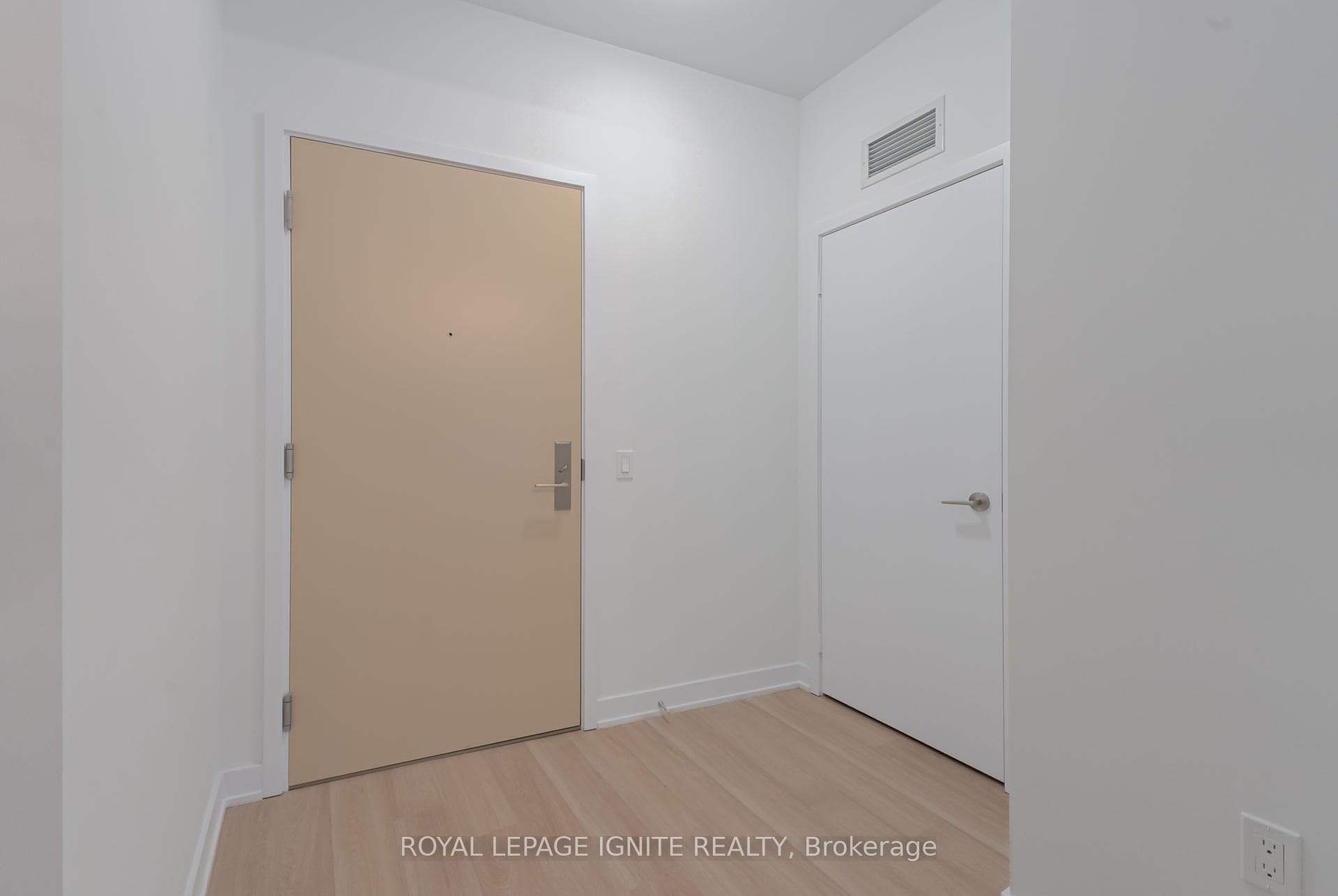 15 Richardson Street Unit 410 photo 9