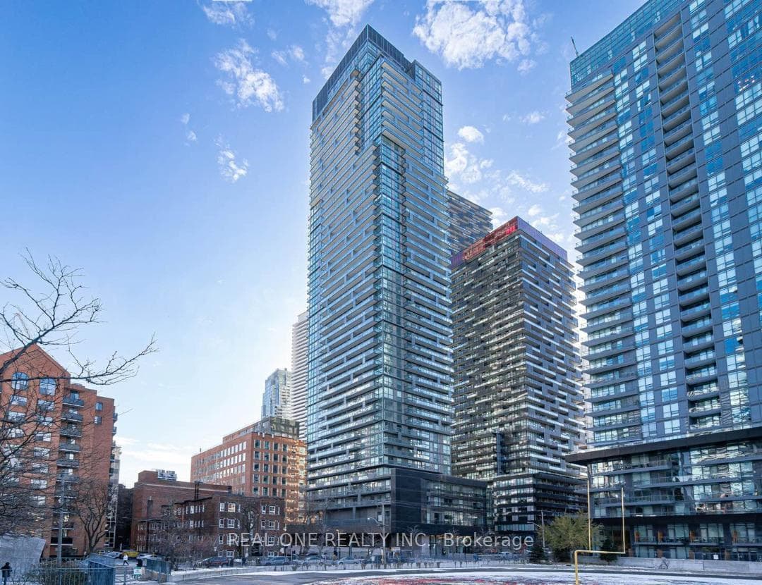 39 Roehampton Avenue Unit 4008 photo 1