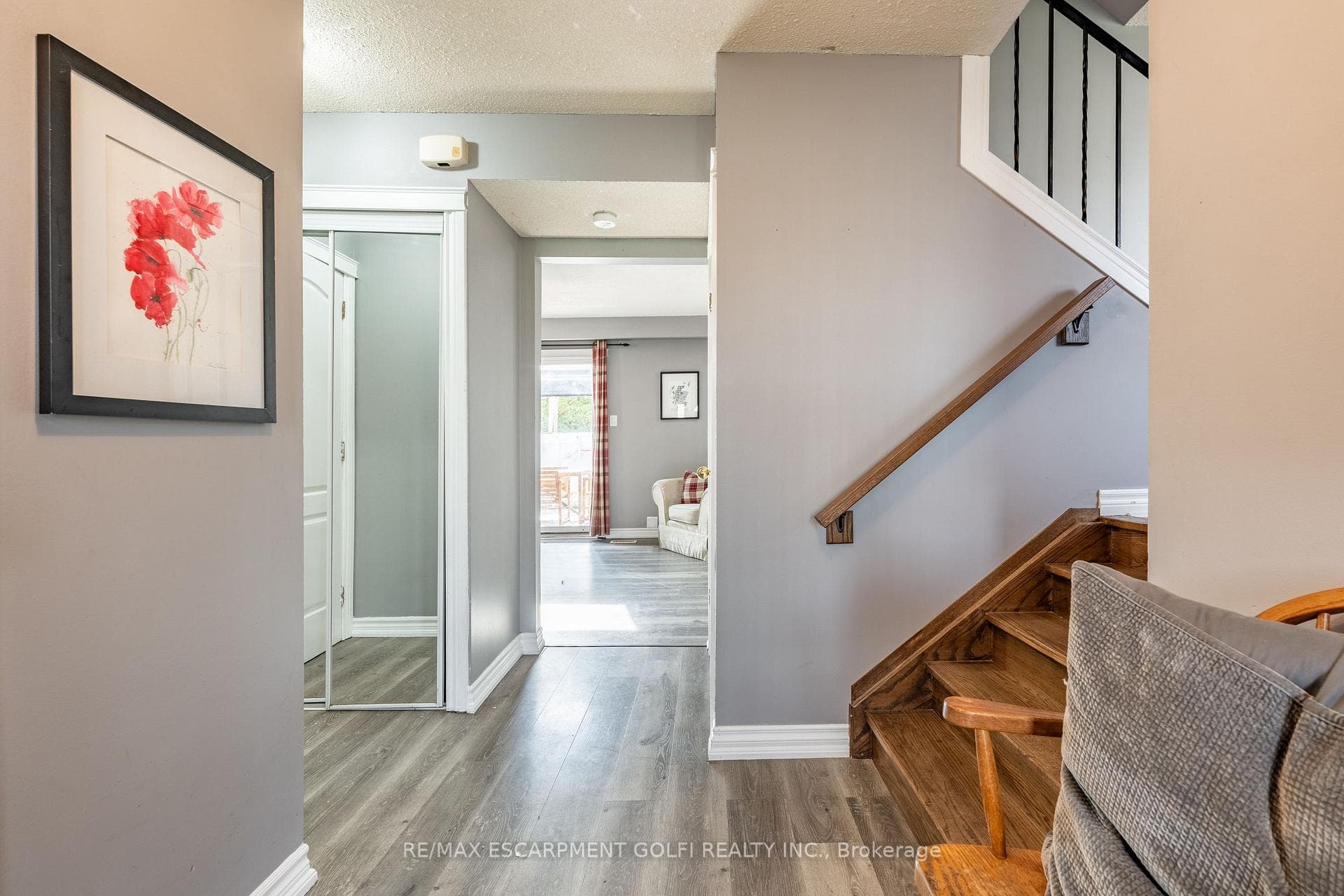 7 SHORWELL Place photo 4